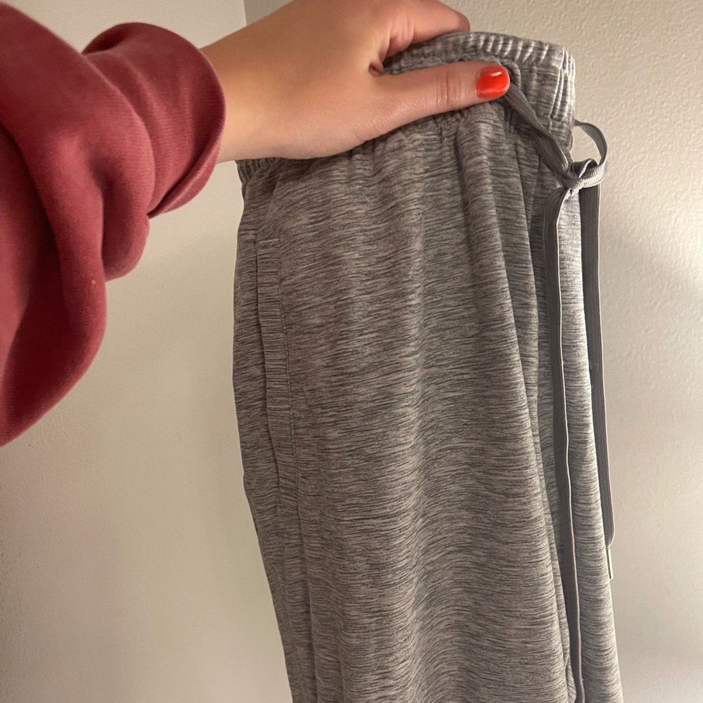 Old Navy active breathe on size small gray joggers